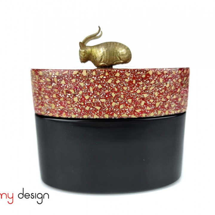 Oval black lacquer box with eggshell details, with deer on cap/Size S